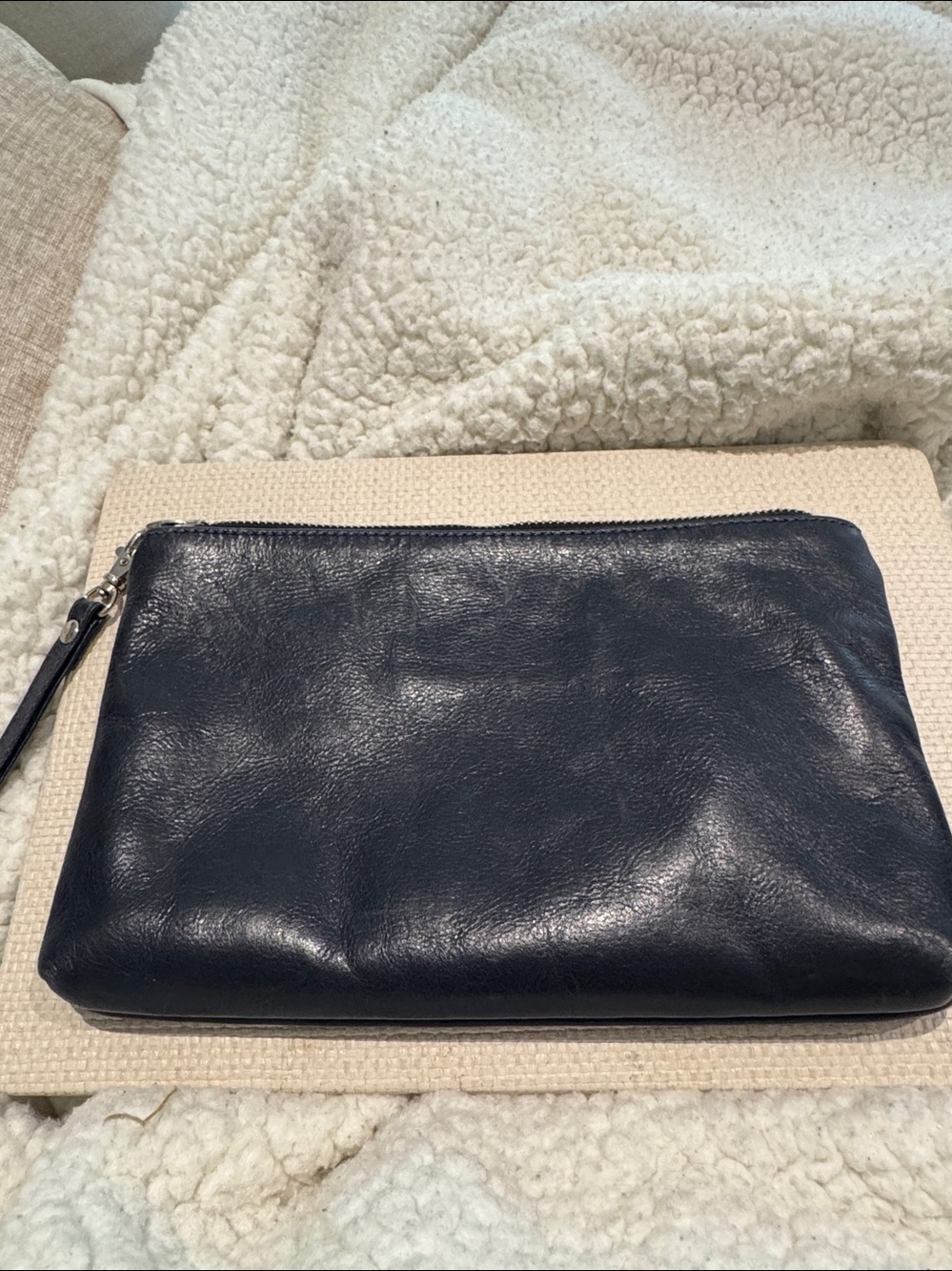 Links and Kings - all leather travel ditty bag golf pouch tees balls gloves